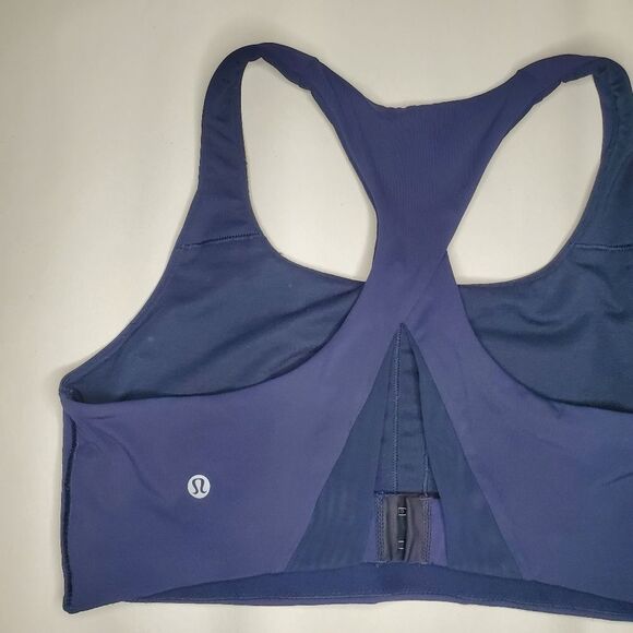 Lululemon Invigorate Bra with Clasp High Support Size 12 - Picture 6 of 9